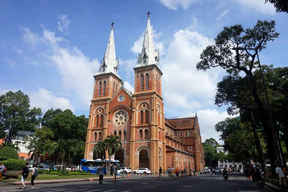 Nhà thờ Đức Bà: Tuyệt tác kiến trúc Pháp giữa lòng Sài Gòn - 1