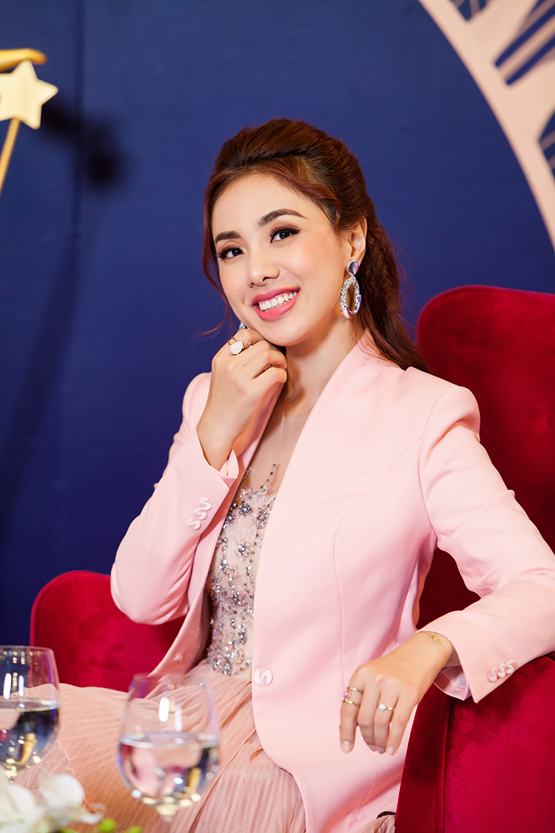 Cao Mỹ Kim tổn thương, bất mãn với showbiz sau chuyện tình ồn ào với Bùi Anh Tuấn - 7