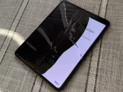 Thời trang Hi-tech - Chưa phát hành, Galaxy Fold đã gặp nhiều sự cố về màn hình