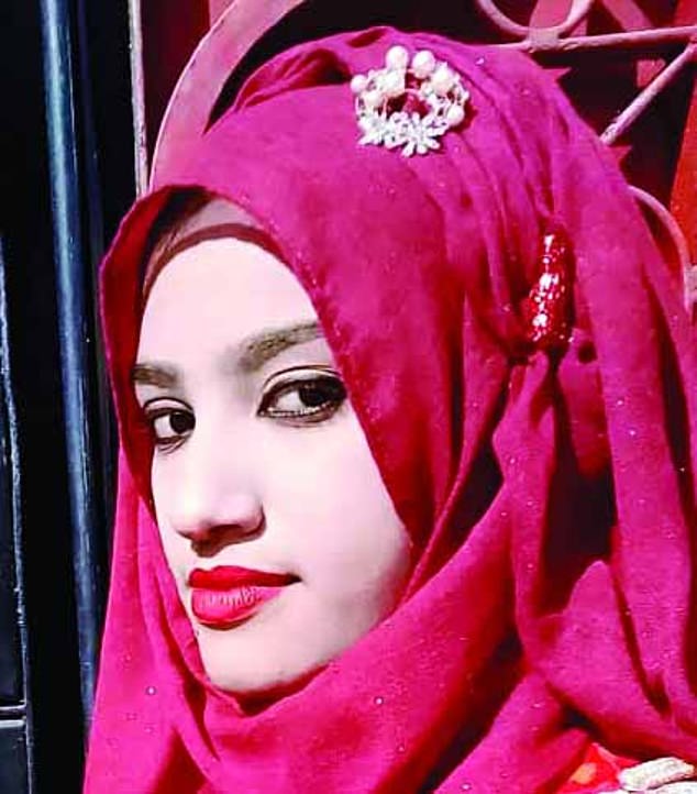 Thiếu nữ Bangladesh bị thiêu sống sau khi tố hiệu trưởng tấn công tình dục - 1