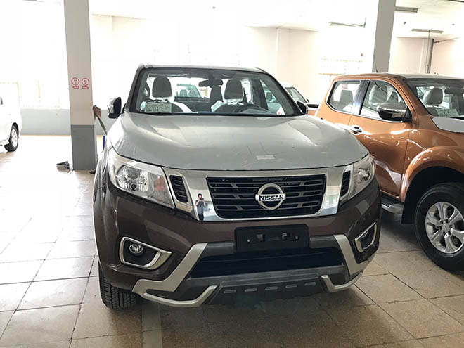 Giá lăn bánh xe bán tải Nissan Navara 2019 sau ngày thuế trước bạ tăng gấp ba - 1