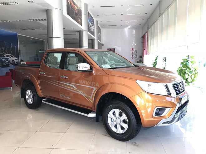 Giá lăn bánh xe bán tải Nissan Navara 2019 sau ngày thuế trước bạ tăng gấp ba - 3