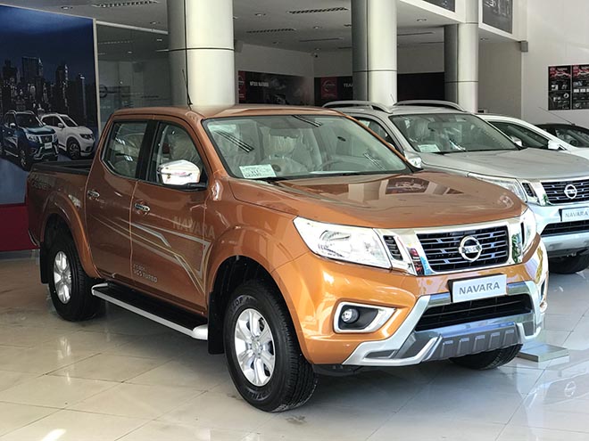 Giá lăn bánh xe bán tải Nissan Navara 2019 sau ngày thuế trước bạ tăng gấp ba - 4