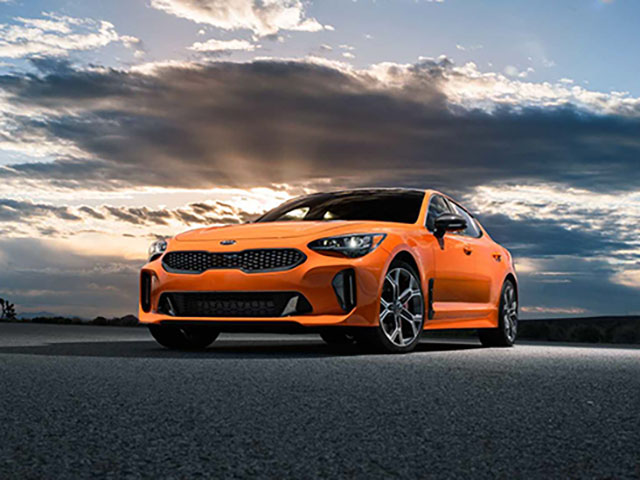 Kia Stinger GTS 2019 phiên bản đặc biệt với màu cam không thể nào sang chảnh hơn