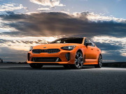 Tin tức ô tô - Kia Stinger GTS 2019 phiên bản đặc biệt với màu cam không thể nào sang chảnh hơn