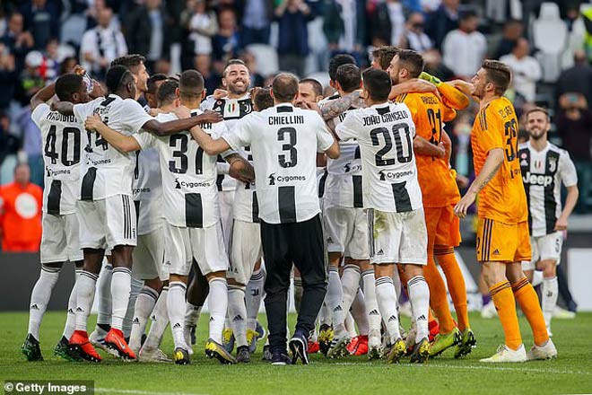 Ronaldo tỏa sáng, Juventus vô địch Serie A sớm 5 vòng: CR7 lộ tương lai - 9