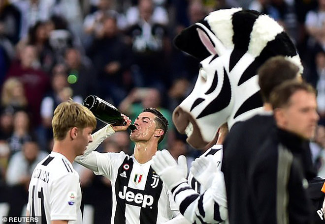 Ronaldo tỏa sáng, Juventus vô địch Serie A sớm 5 vòng: CR7 lộ tương lai - 10