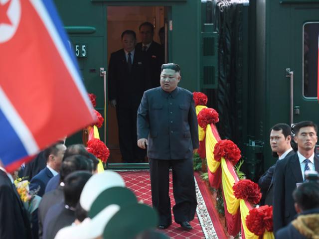 Tàu bọc thép chở Kim Jong Un sang gặp Putin đi bao xa so với sang VN?