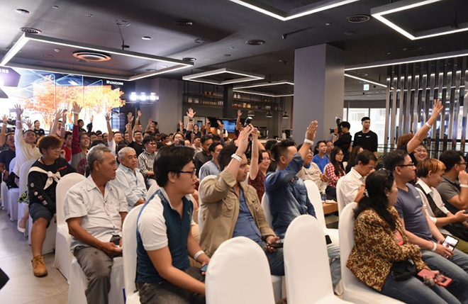 Đạo diễn Quang Dũng chia sẻ chuyện hậu trường trên Samsung TV QLED 8K đắt giá nhất thế giới - 1