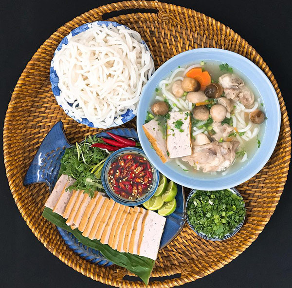 Cách nấu bánh canh giò heo ngon mà đơn giản - 7