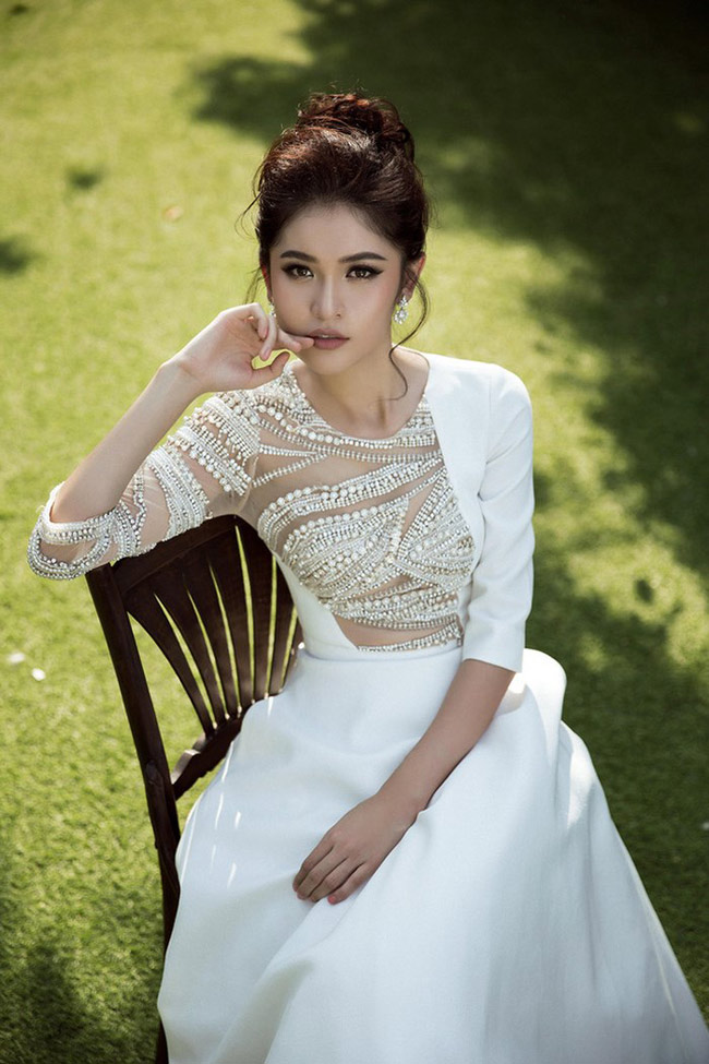 Đăng quang ngôi vị á hậu 2 Hoa hậu Việt Nam 2018, Thùy Dung xây dựng hình tượng nhẹ nhàng, ngoan hiền và miễn nhiễm với scandal.