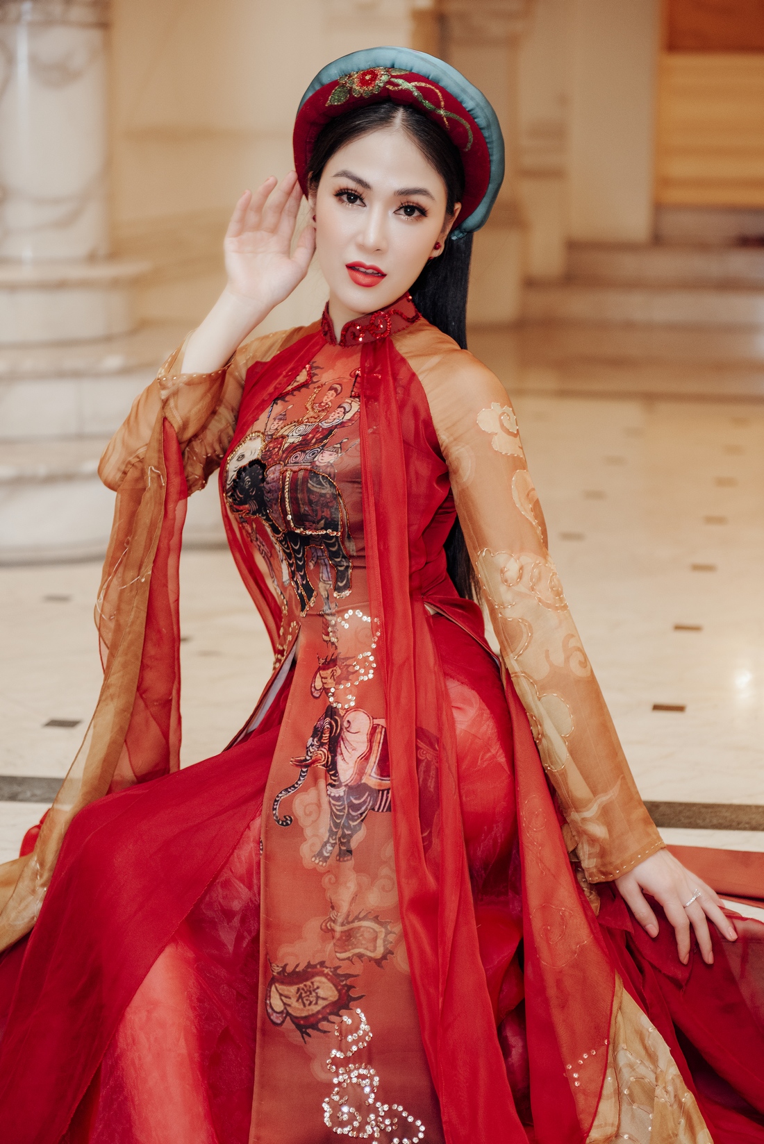 Hoa hậu xứ Thanh hé lộ mối quan hệ ít biết với &#34;diva nhạc đỏ&#34; Anh Thơ - 7