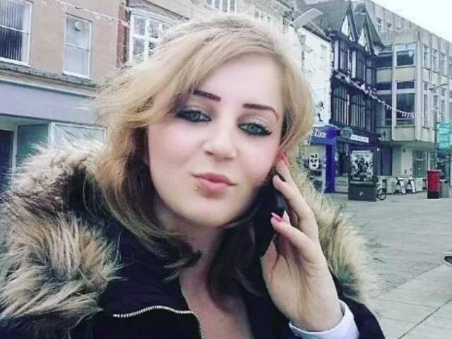 Nga: “Chạm tay vào ngực” bạn gái mới quen, bị phản ứng mất cả mạng sống