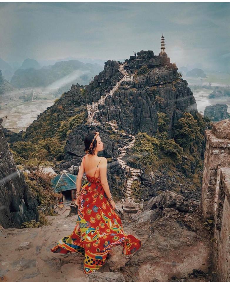 Người mẫu Hà Trúc: Cô gái truyền cảm hứng mặc maxi khi du lịch - 1