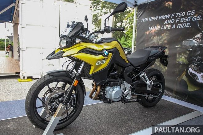 2019 BMW Motorrad F750 GS và R1250 RT có giá từ 400 triệu đồng - 2