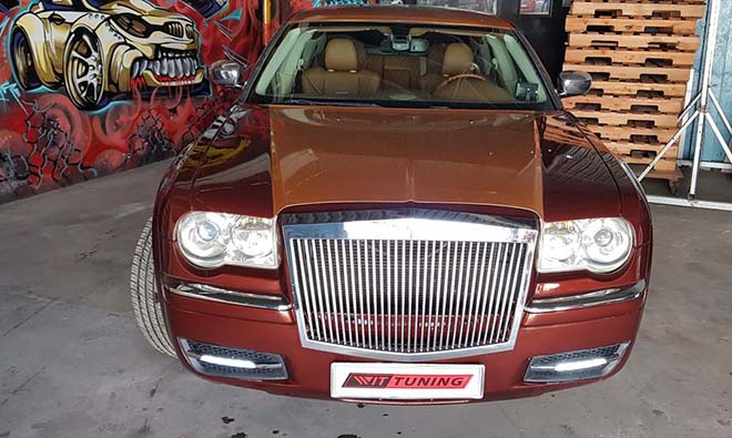 Chiêm ngưỡng bản độ siêu đỉnh của Chrysler thành Rolls-Royce Phantom - 2