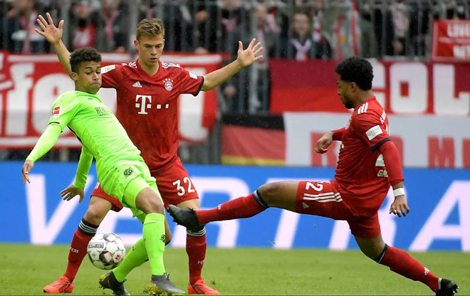 Bayern Munich - Hannover: Phạt đền cay đắng, thẻ đỏ khó hiểu - 1