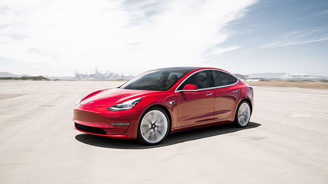 Tesla Model 3, đối thủ gây khó chịu của các ông lớn Mercedes, Audi và BMW trong phân khúc xe điện - 1
