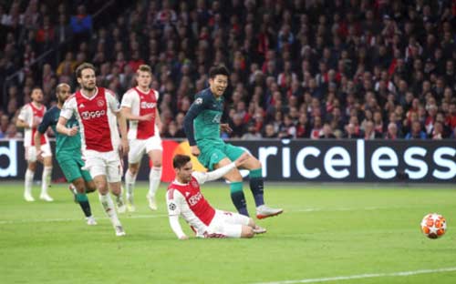 Chi tiết Ajax - Tottenham: Vỡ òa phút 90+6, cú hat-trick của Moura (KT) - 18