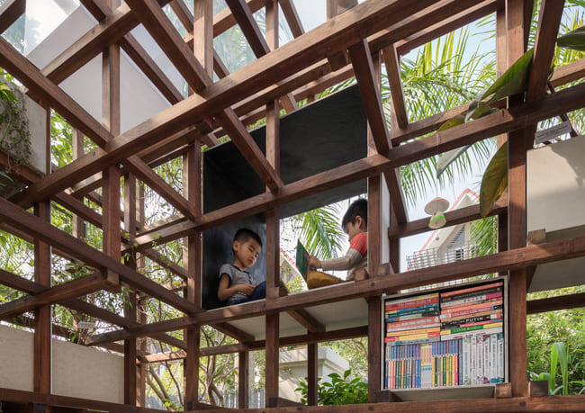 Ngoài ra, không gian VAC này còn là thư viện ngoài trời cho trẻ em.