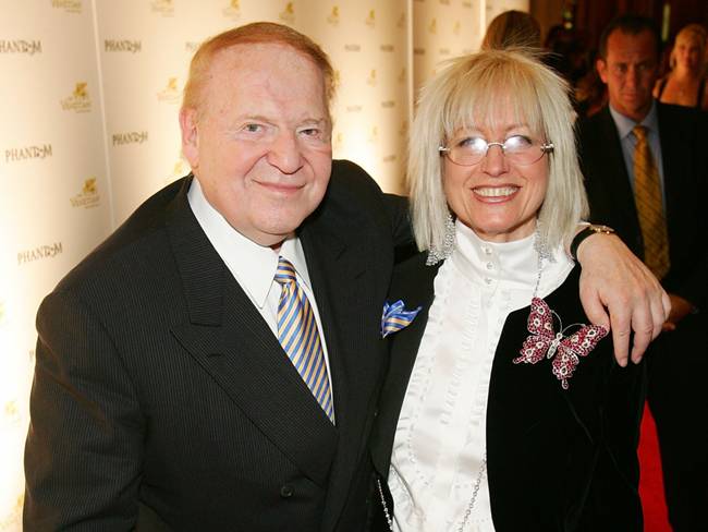 Ông kết hôn với&nbsp;Miriam Adelson cuối những năm 1980. Lúc đó 2 người đều đã ly hôn.&nbsp;Vợ của ông muốn xây dựng The Venetian mô phỏng Venice sau khi cặp đôi đi nghỉ ở Italia để hưởng tuần trăng mật.