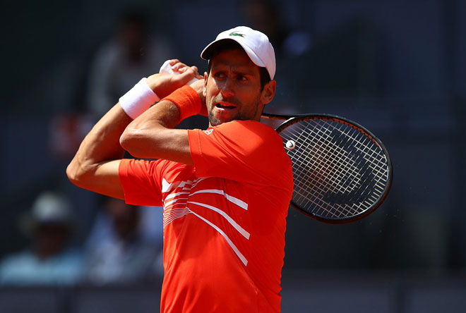 Djokovic - Thiem: Khủng khiếp 2 loạt đấu &#34;knock- out&#34; (BK Madrid Open) - 1