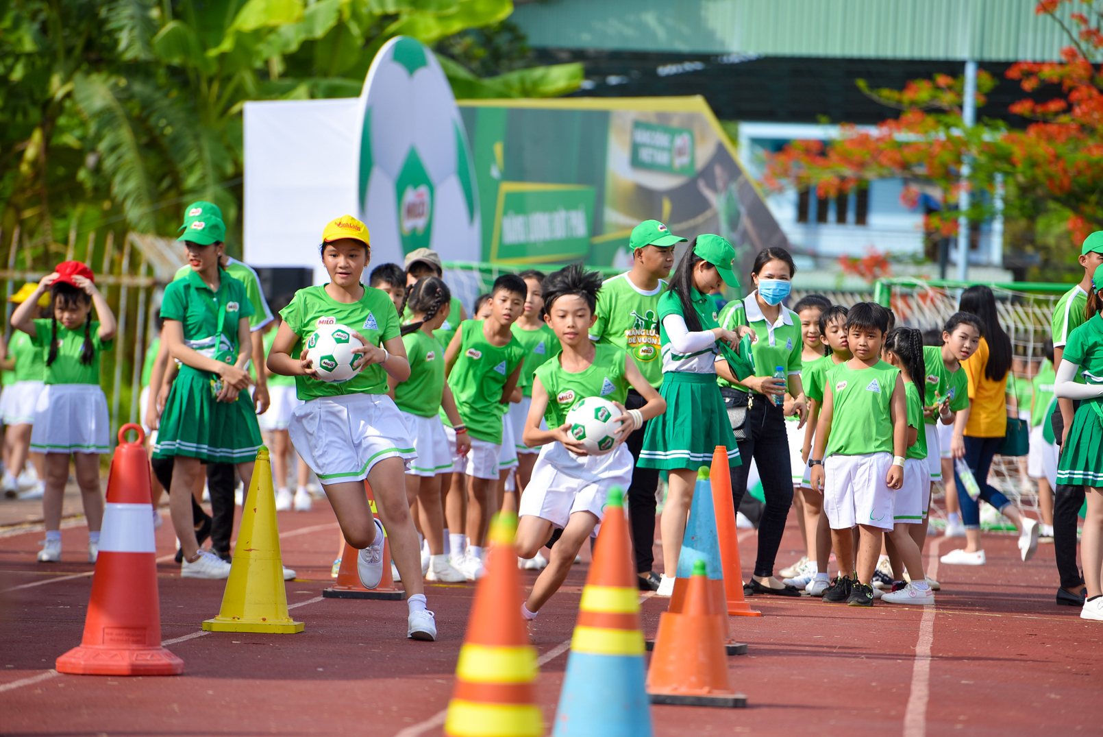 Màn đồng diễn thể dục của hơn 6000 học sinh xác lập kỷ lục Việt Nam - 9
