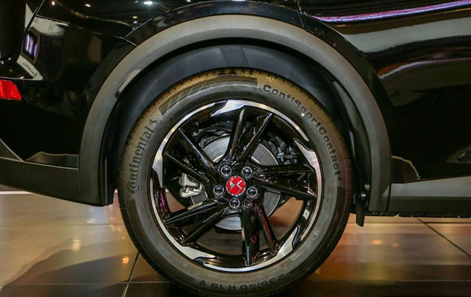 DS7 Crossback ra mắt tại Đông Nam Á, nội thất bằng da sang trọng và bắt mắt - 4