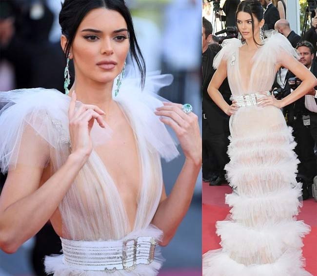 Tại liên hoan phim Cannes 2018, Kendall trở thành tâm điểm thảm đỏ với thiết kế trong suốt.