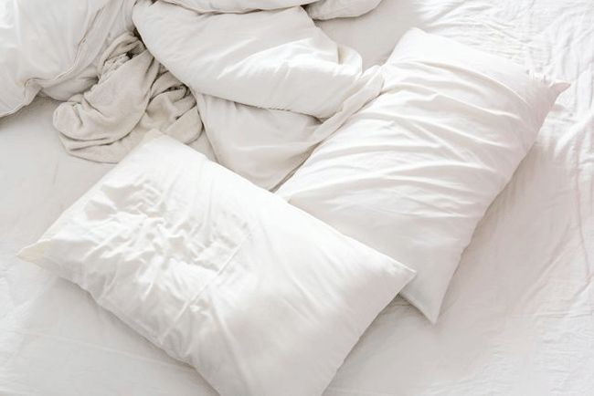 8. Các chuyên gia đều khuyên bạn nên thay ga trải giường sau mỗi lần quan hệ tình dục.