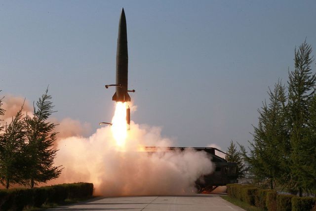 Tên lửa mới của Triều Tiên giống hệt của Nga, có thể chọc thủng lưới lửa Mỹ? - 1