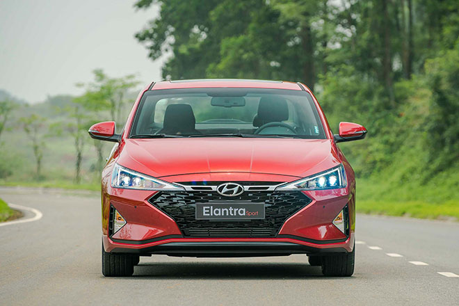 Ngoại hình ấn tượng của Hyundai Elantra Sport 1.6T 2019, nhiều lựa chọn về màu sắc - 1