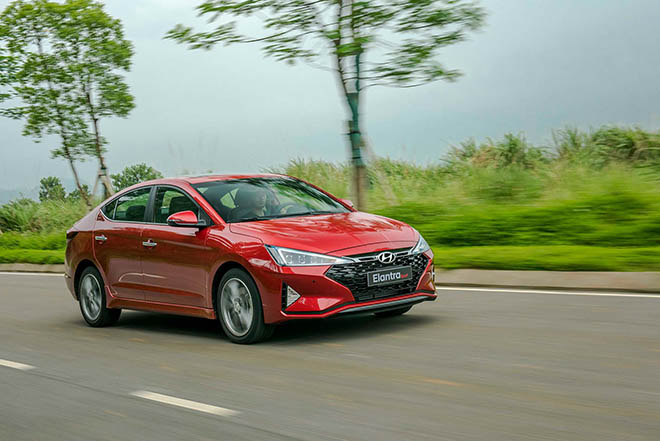 Ngoại hình ấn tượng của Hyundai Elantra Sport 1.6T 2019, nhiều lựa chọn về màu sắc - 7