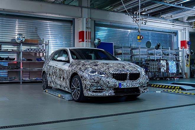 Hé lộ những hình ảnh đầu tiên của hatchback hạng sang BMW 1-Series 2020 - 1