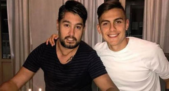 Muốn dứt tình Ronaldo, Dybala đánh tiếng bỏ Juventus: MU, Barca mừng rơn - 2