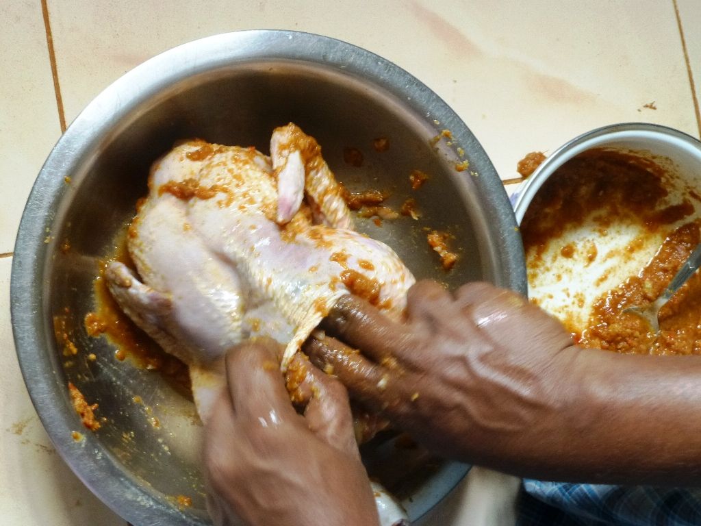 Công thức làm “gà ăn mày” ngon bá cháy - 6