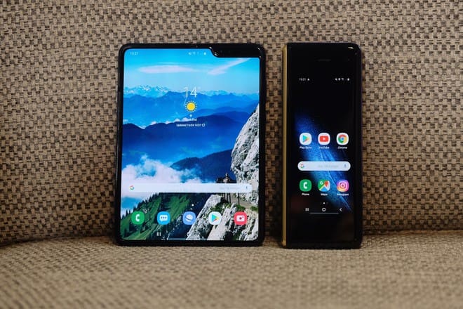 Galaxy Fold - Smartphone 2.000 USD có rất nhiều cái hay nhưng còn khuyết điểm - 2