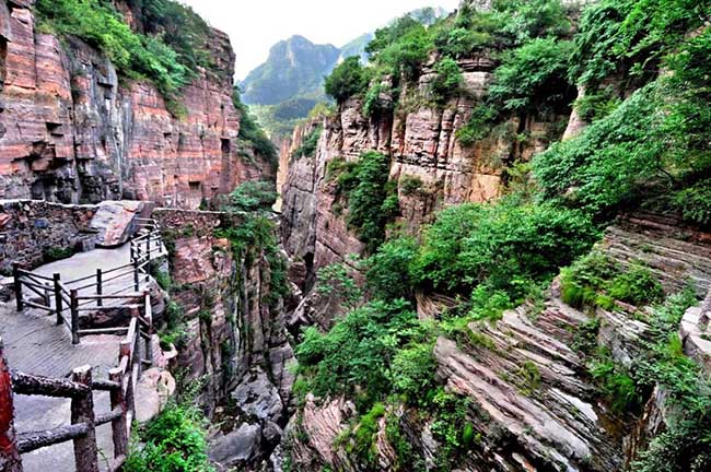 Guo Liangcun, ở tỉnh Hà Nam, Trung Quốc là ngôi làng được công nhận là kỳ quan thứ 8 của thế giới.