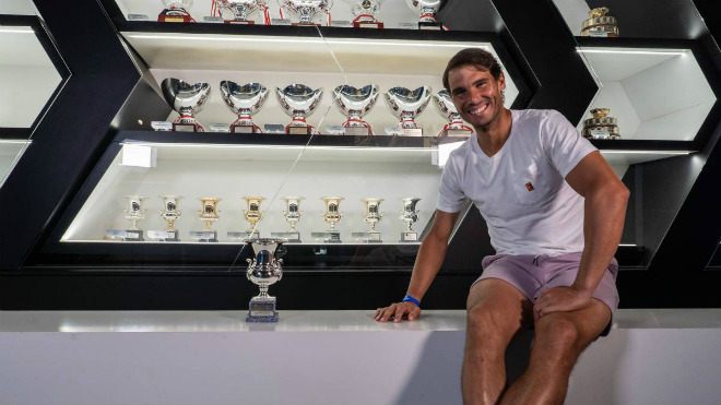 Nadal &#34;đè bẹp&#34; Djokovic: Ai là ứng viên số 1 cho ngôi Vua Roland Garros? - 1