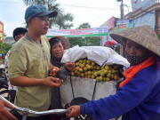 Thị trường - Tiêu dùng - &quot;Thủ phủ&quot; vải thiều mất mùa, giá “leo thang”