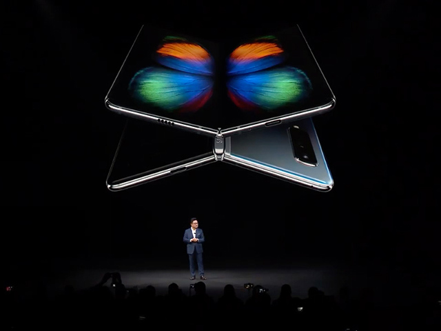 Smartphone gập lại tiếp theo của Samsung sẽ hoàn hảo hơn Galaxy Fold