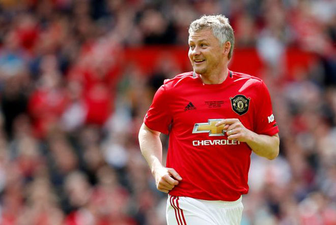 MU rực rỡ: Beckham cho Sanchez &#34;sáng mắt&#34;, fan đòi Solskjaer thôi làm HLV - 5