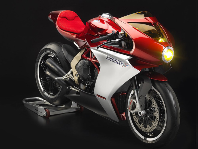 Siêu xe MV Agusta Superveloce 800 chính thức lên dây chuyền sản xuất - 2