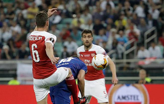 Chelsea đăng quang Europa League: 23 phút bùng nổ, Arsenal sụp đổ - 4