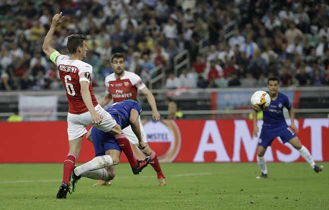 Chelsea – Arsenal: Hiệp 2 kinh hoàng, nâng cúp xứng đáng - 1