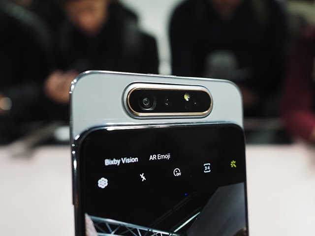 Galaxy A80 cập bến thị trường Việt với giá 14,99 triệu đồng