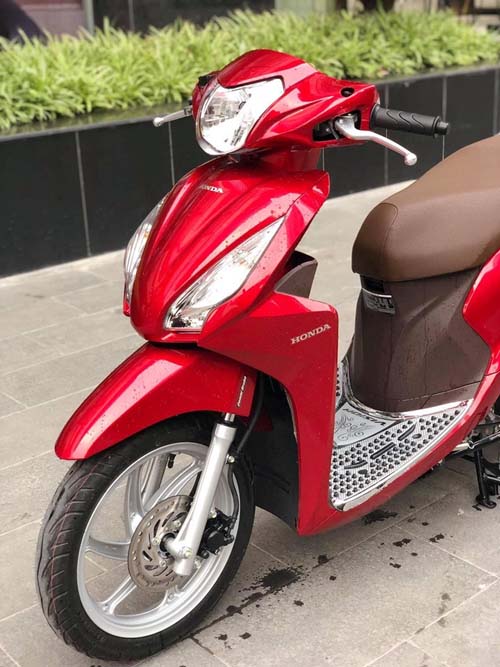 Honda Vision biển ngũ quý 5 giá gần 200 triệu gây choáng - 3