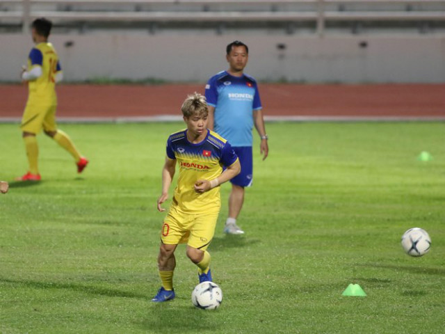 ĐT Việt Nam tập đấu chung kết King's Cup: Công Phượng có suất đá chính?