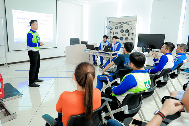 Honda Việt Nam tổ chức Hội thi &#34;Hướng dẫn viên Lái xe an toàn xuất sắc năm 2019” - 1
