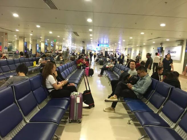 Sân bay Tân Sơn Nhất sẽ ngừng phát thanh tự động để bớt tiếng ồn - 1